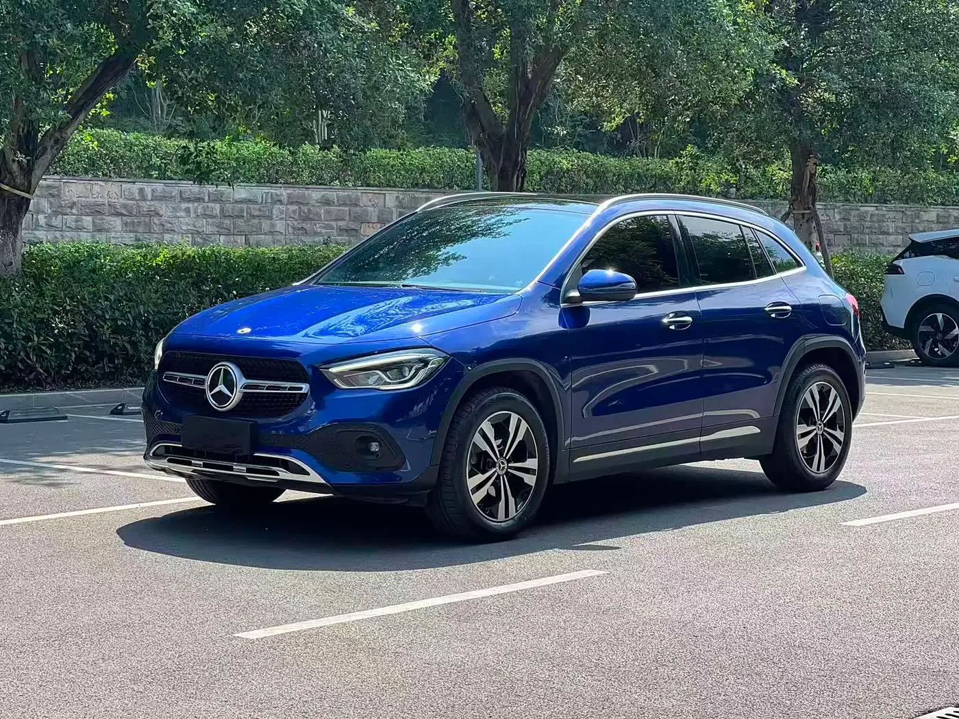 Mercedes-Benz GLA 2021 — Фото 1/9