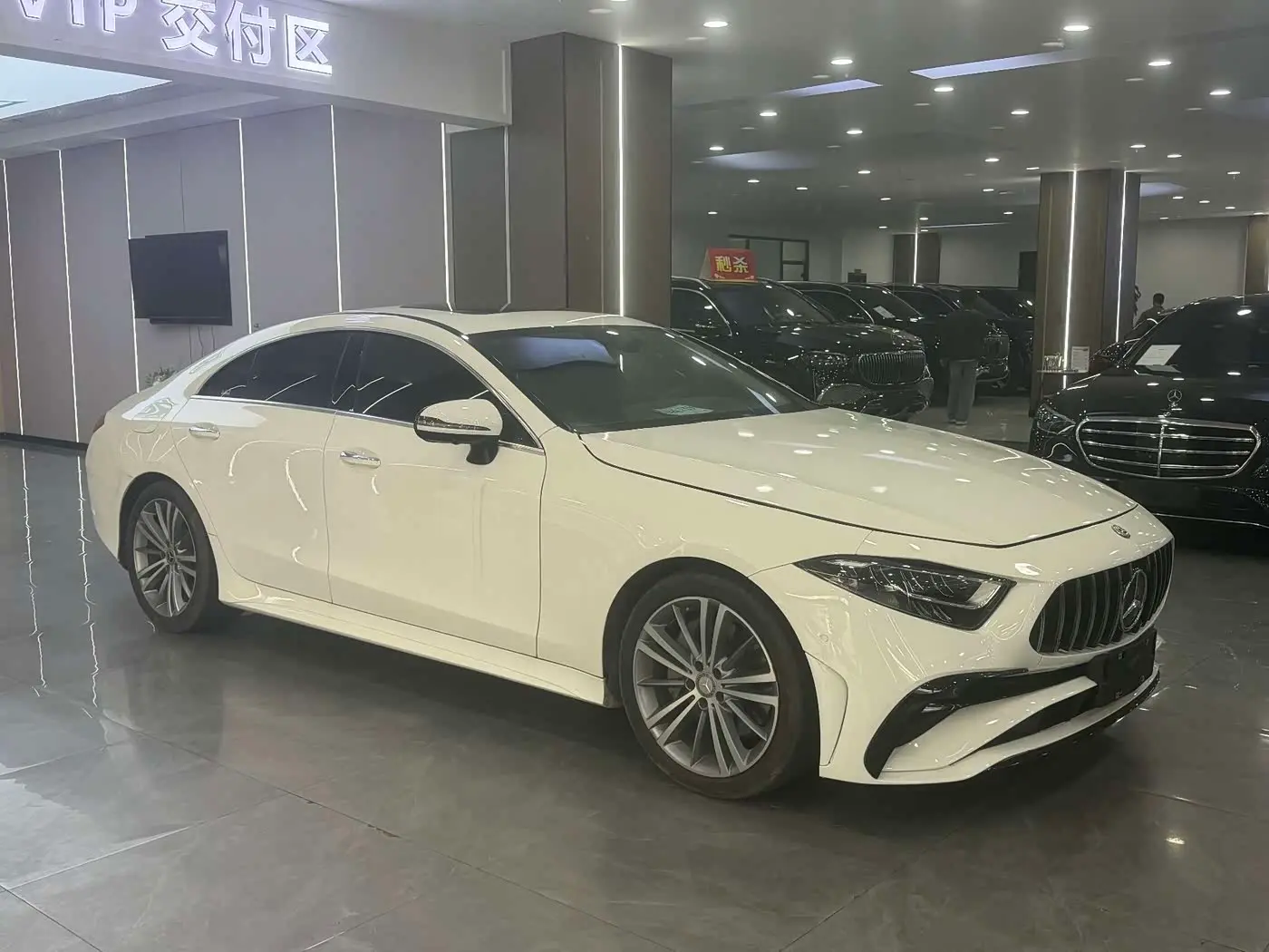 Mercedes-Benz CLS 2019 — Photo 3/9