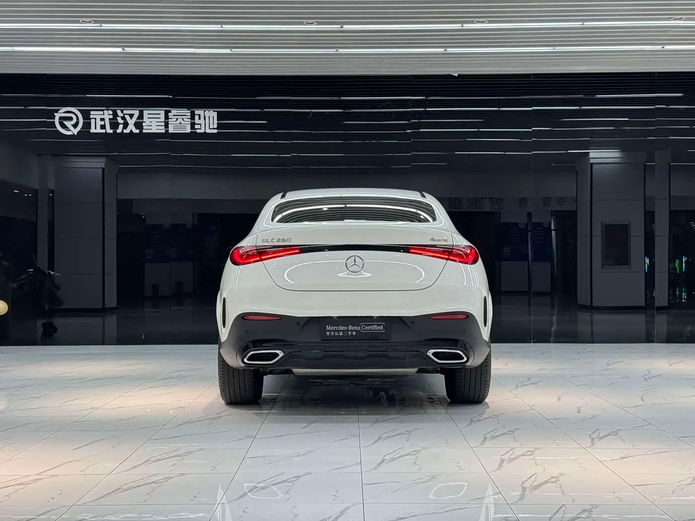 Mercedes-Benz GLC Coupe 2025 — Photo 3/14