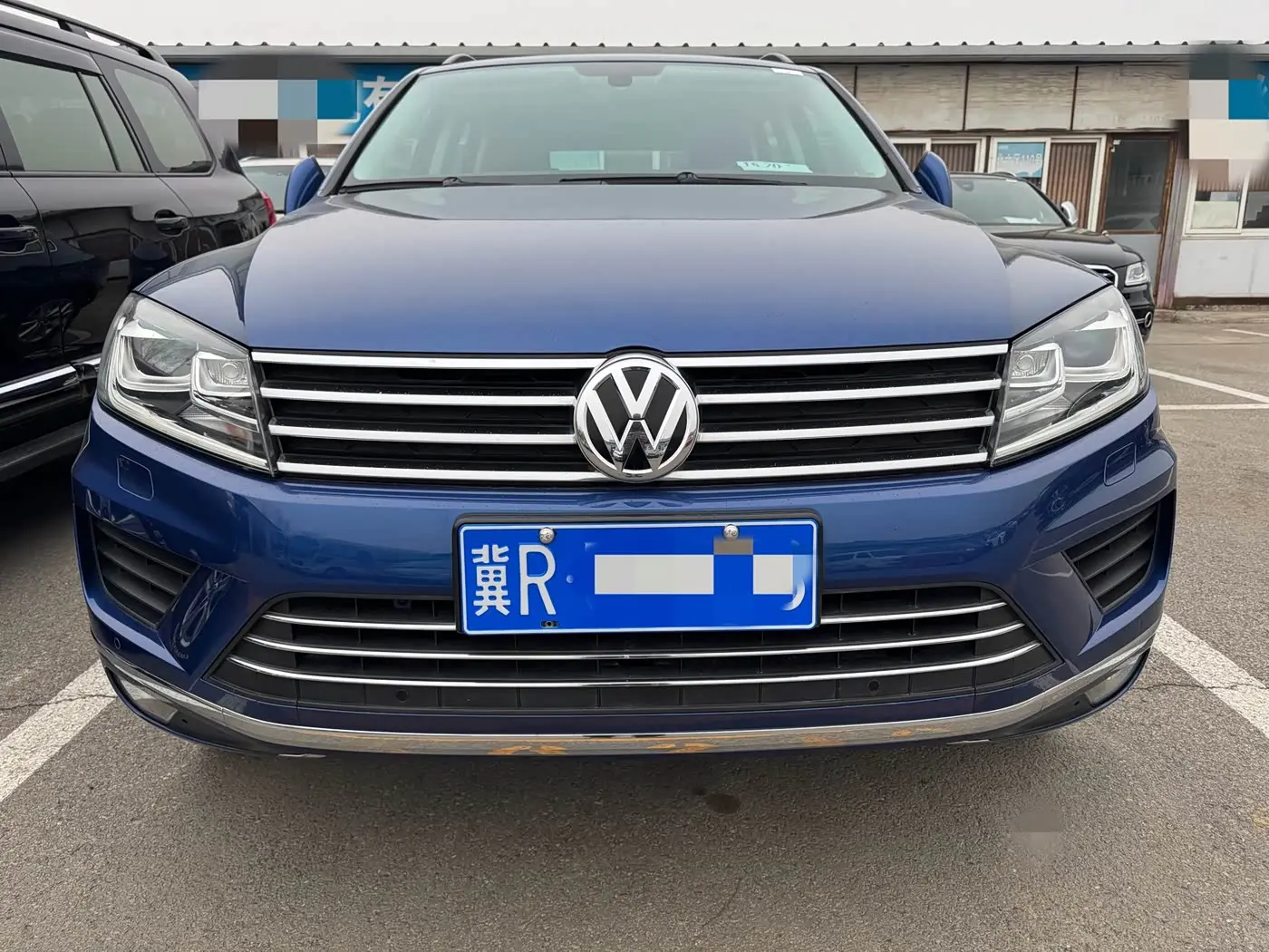 Volkswagen Touareg 2017 — Фото 2/20