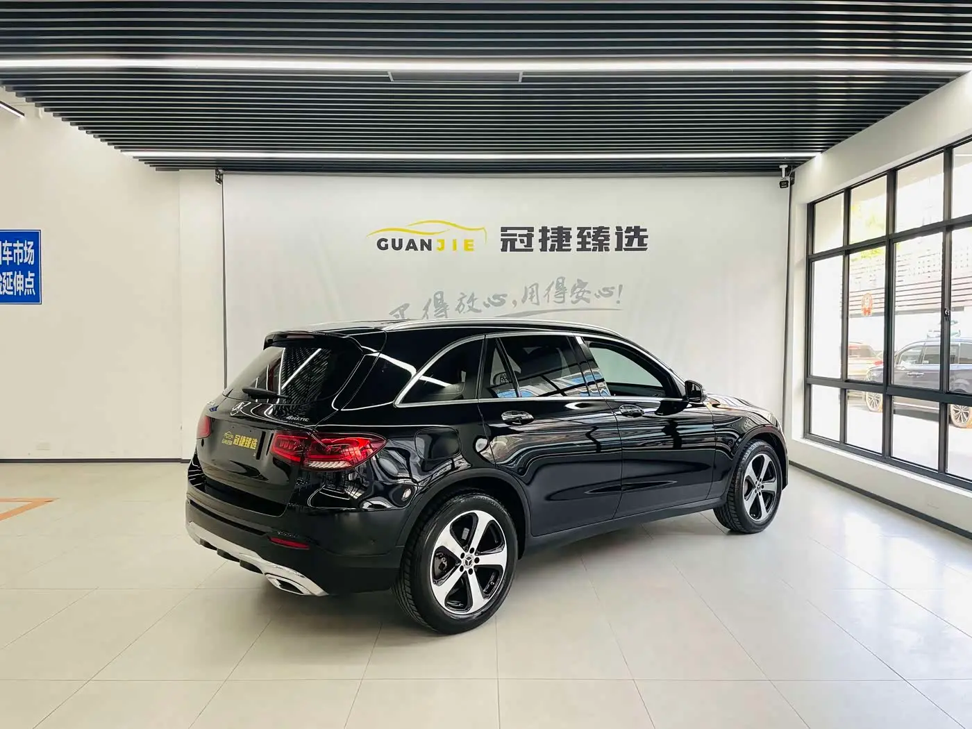 Mercedes-Benz GLC 2022 — Фото 17/18