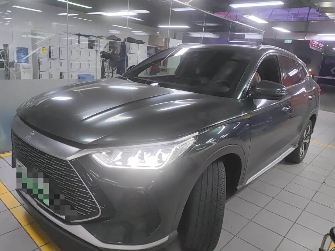 BYD Song PLUS PHEV 2023 — Фото 1/1
