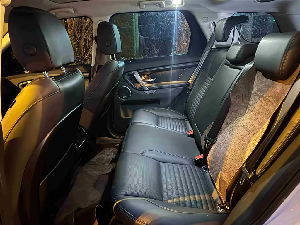 Land Rover Discovery Sport 2024 — Фото 20/20