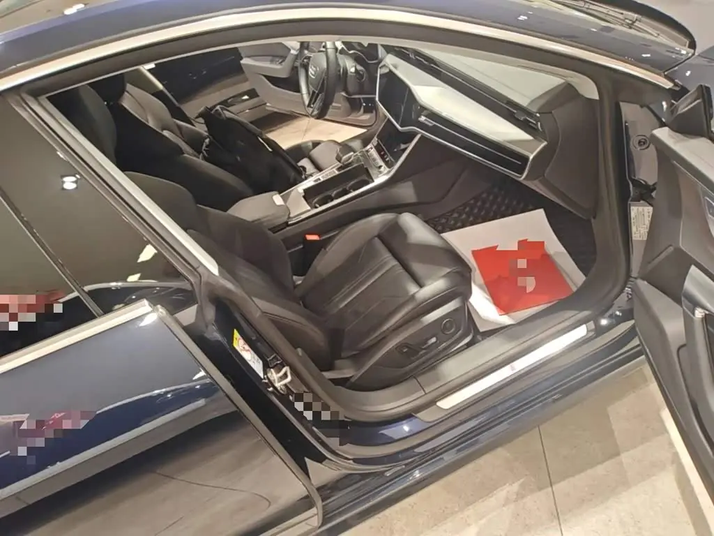 Audi A7 2022 — Photo 8/19