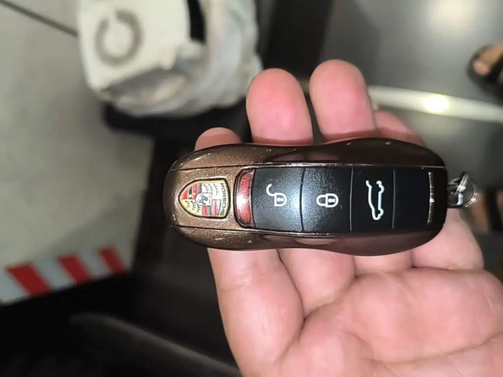 Porsche Cayenne 2015 — ფოტო 9/20