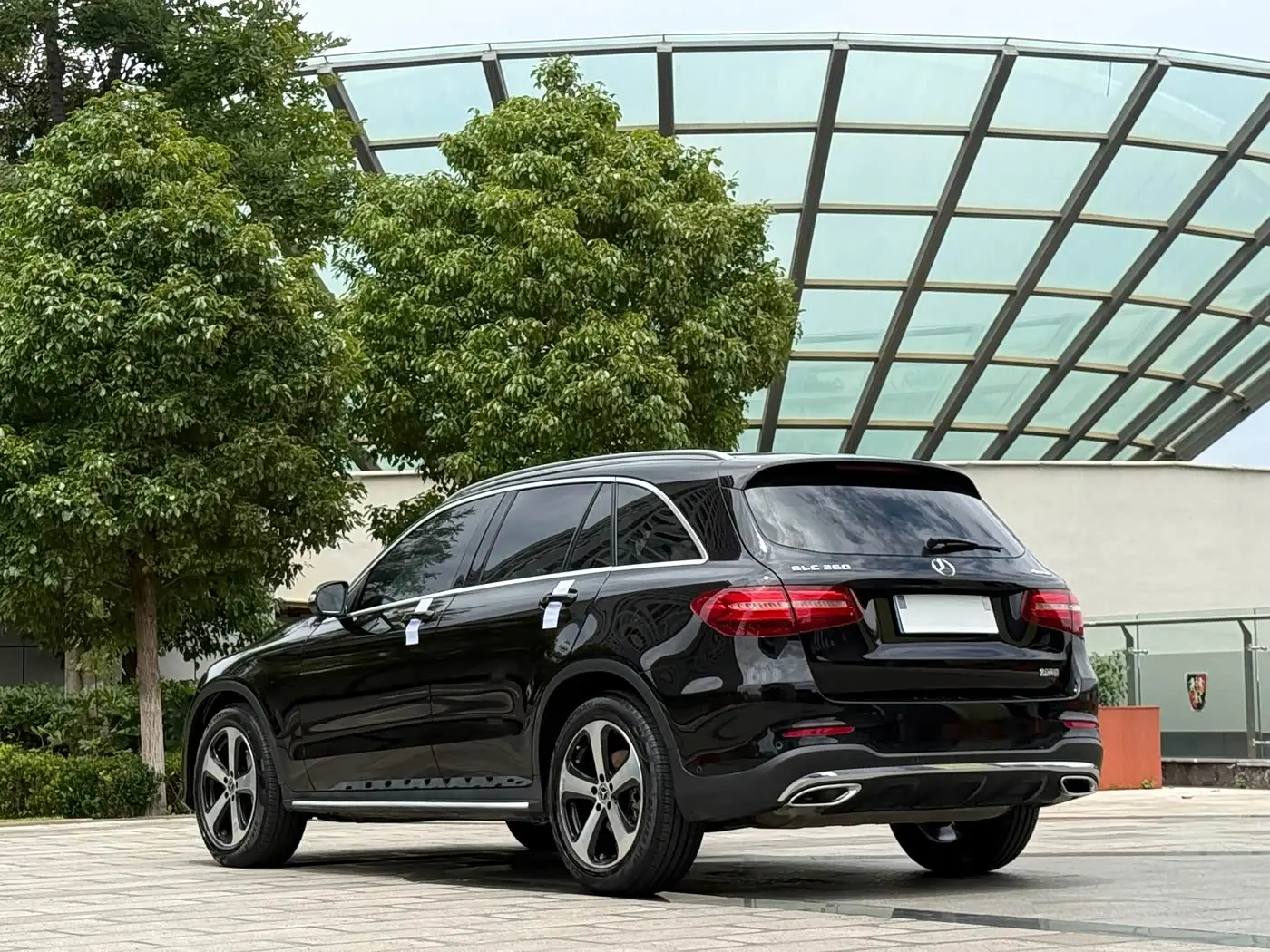 Mercedes-Benz GLC 2018 — Фото 9/20