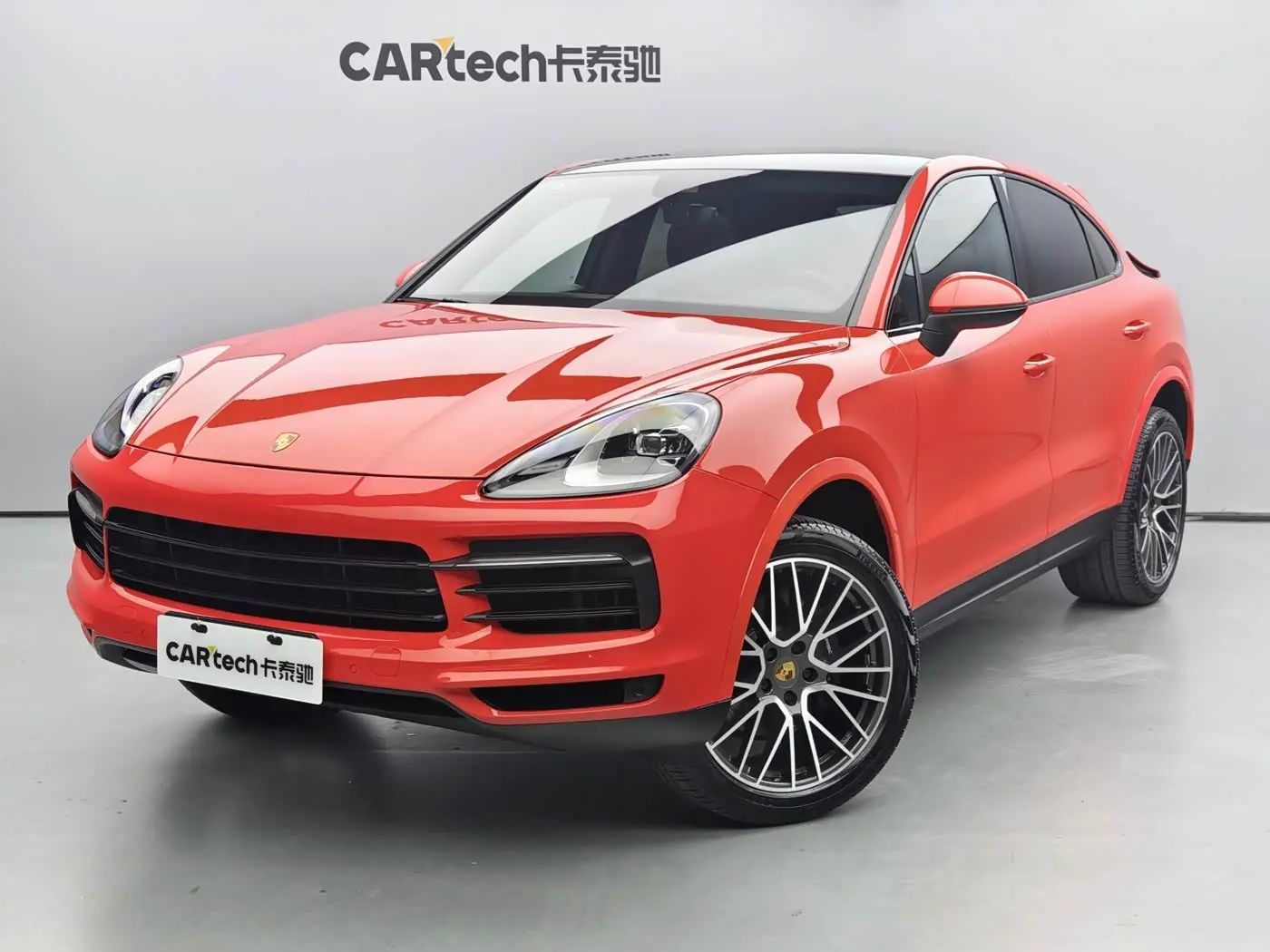 Porsche Cayenne 2019 — Фото 1/14