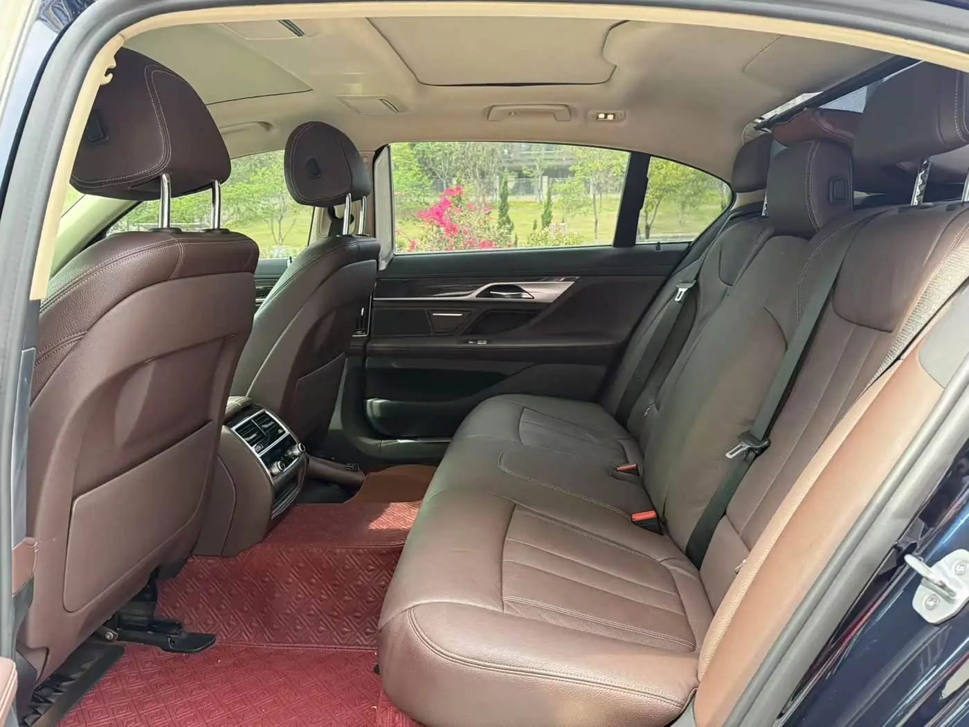 BMW 7 Series 2017 — Photo 9/9