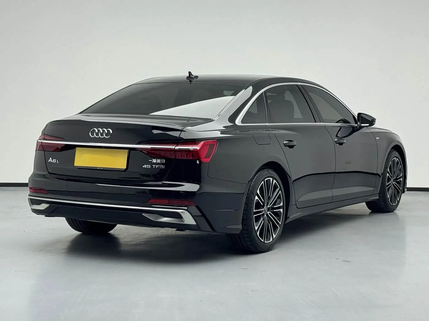 Audi A6L 2024 — Photo 17/17