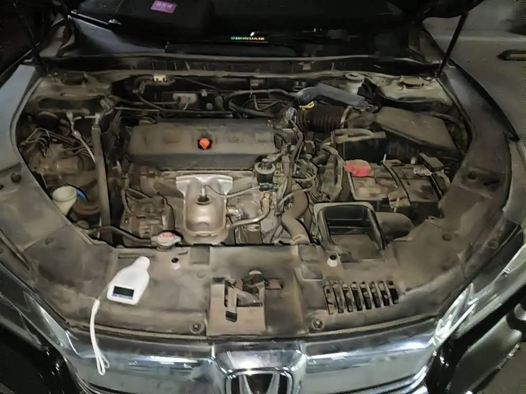 Honda Accord 2018 — Şəkil 9/15