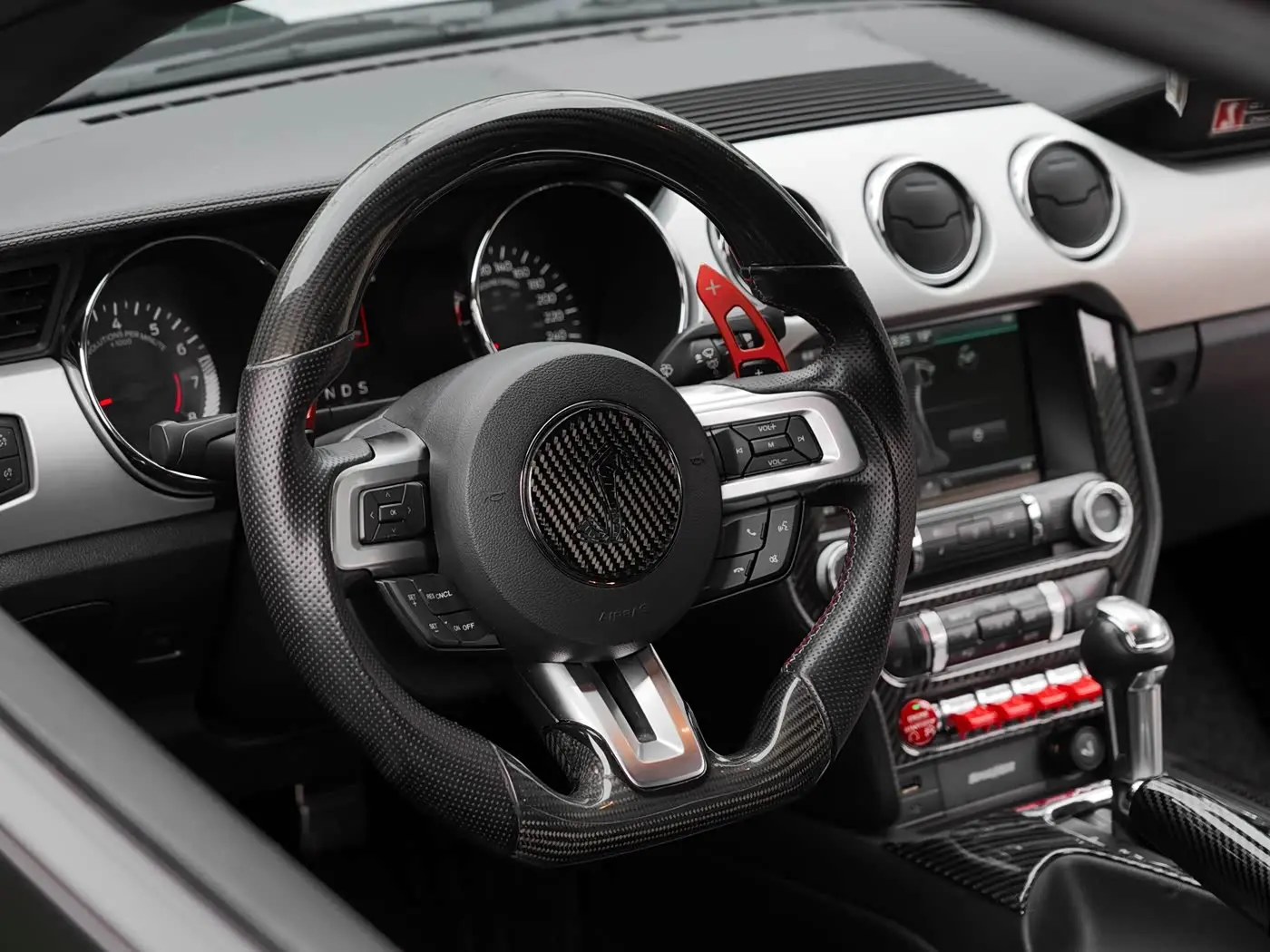 Ford Mustang 2016 — Photo 14/20