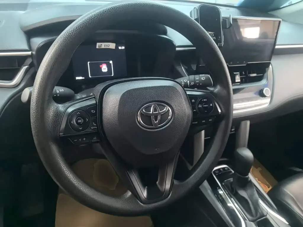 Toyota Corolla Cross 2024 — Şəkil 11/20