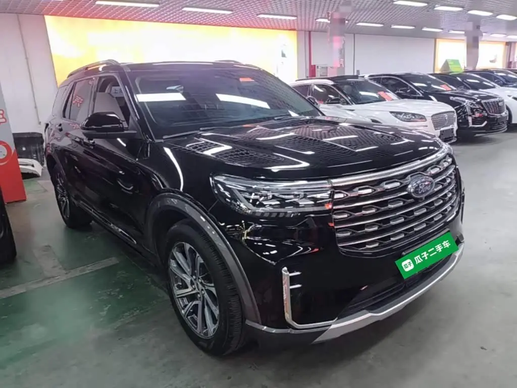 Ford Explorer 2023 — Photo 4/20