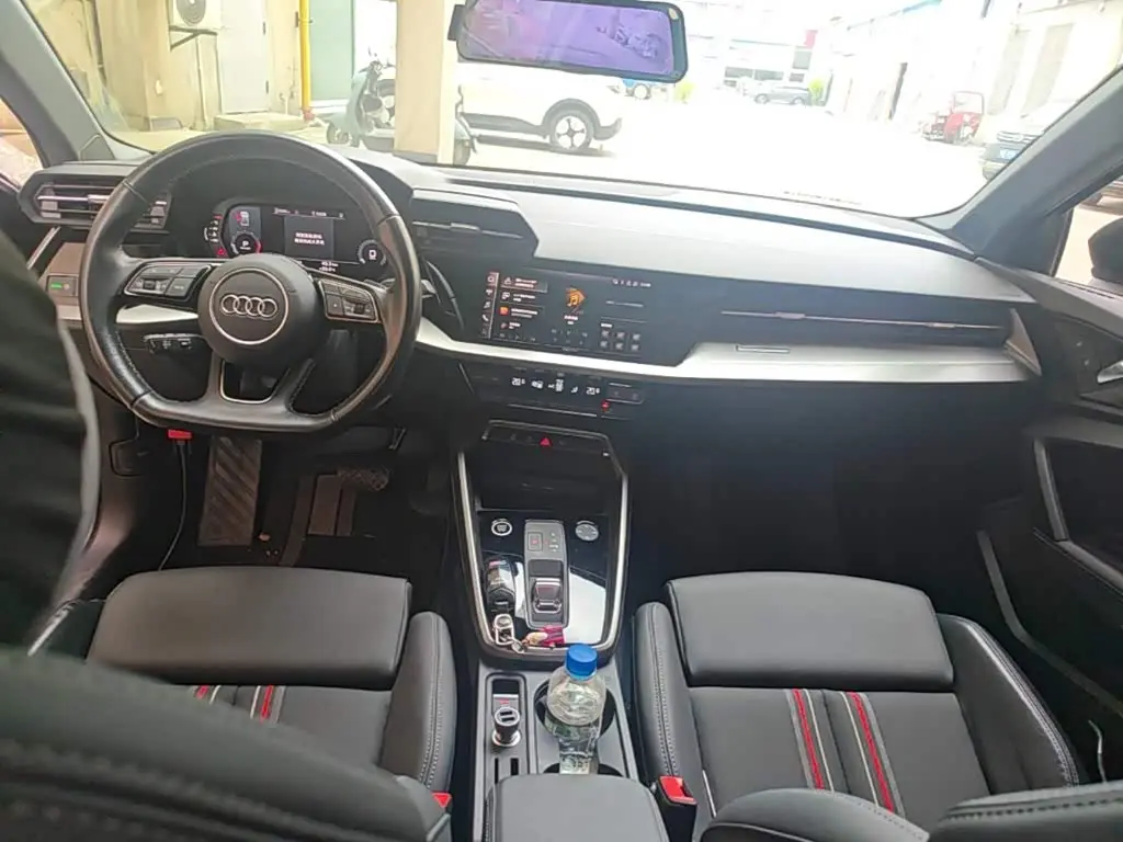 Audi A3 2023 — Photo 10/20