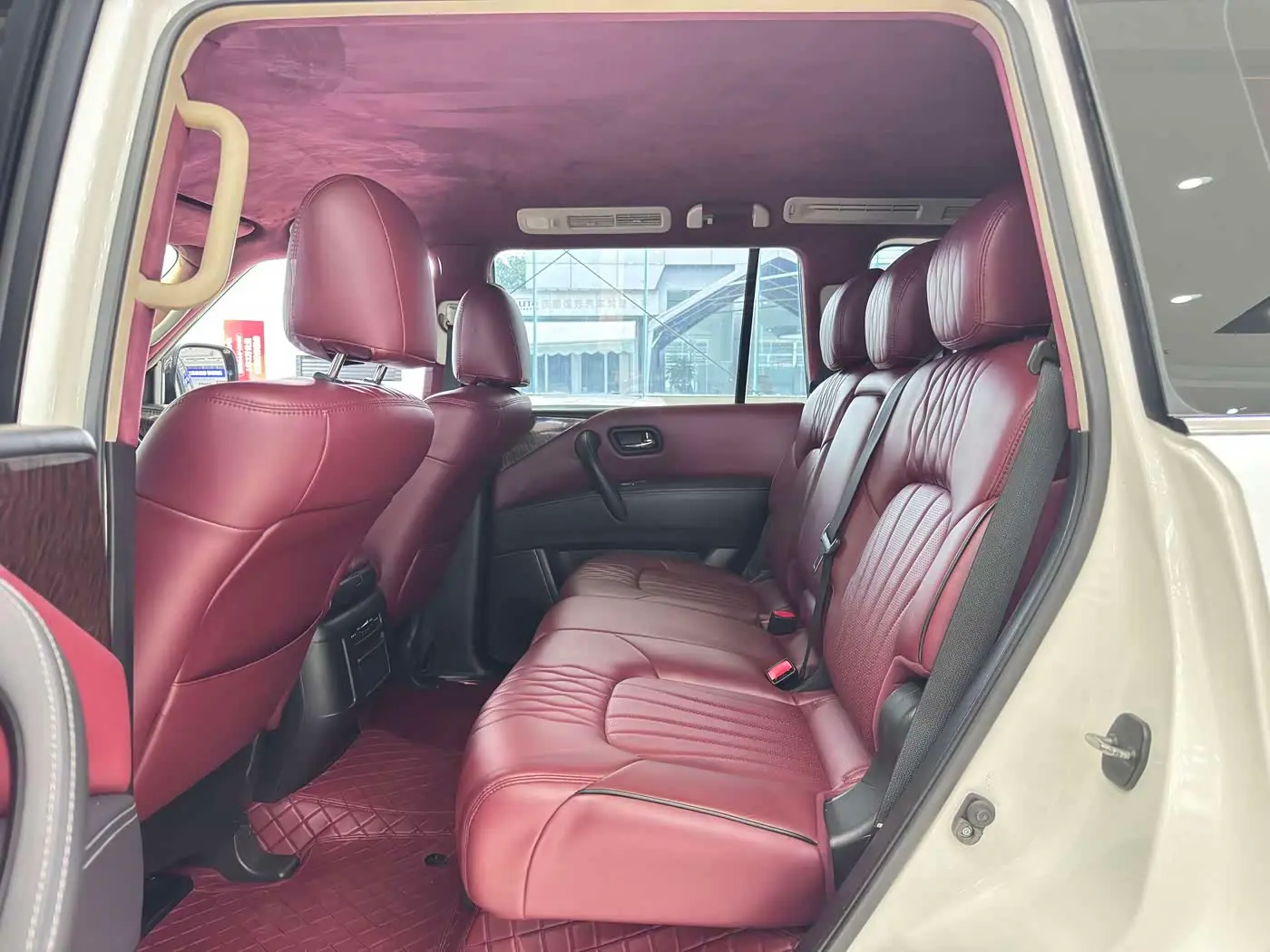 Nissan Patrol 2020 — Photo 9/15