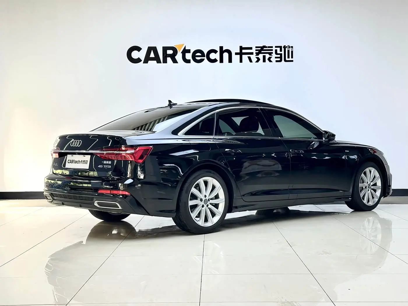 Audi A6L 2021 — Photo 4/20