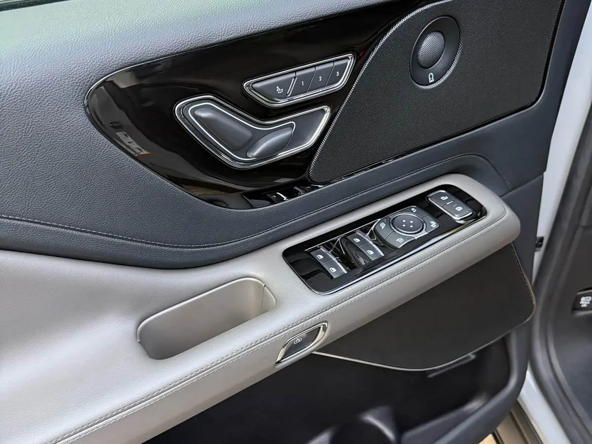 Lincoln Aviator 2025 — Photo 14/20