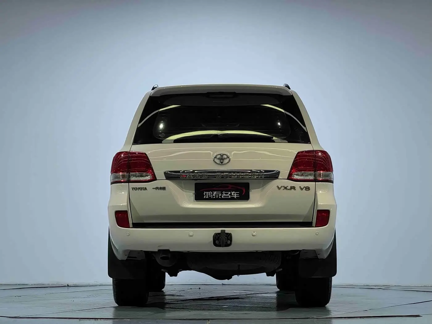 Toyota Land Cruiser 2010 — Photo 17/18