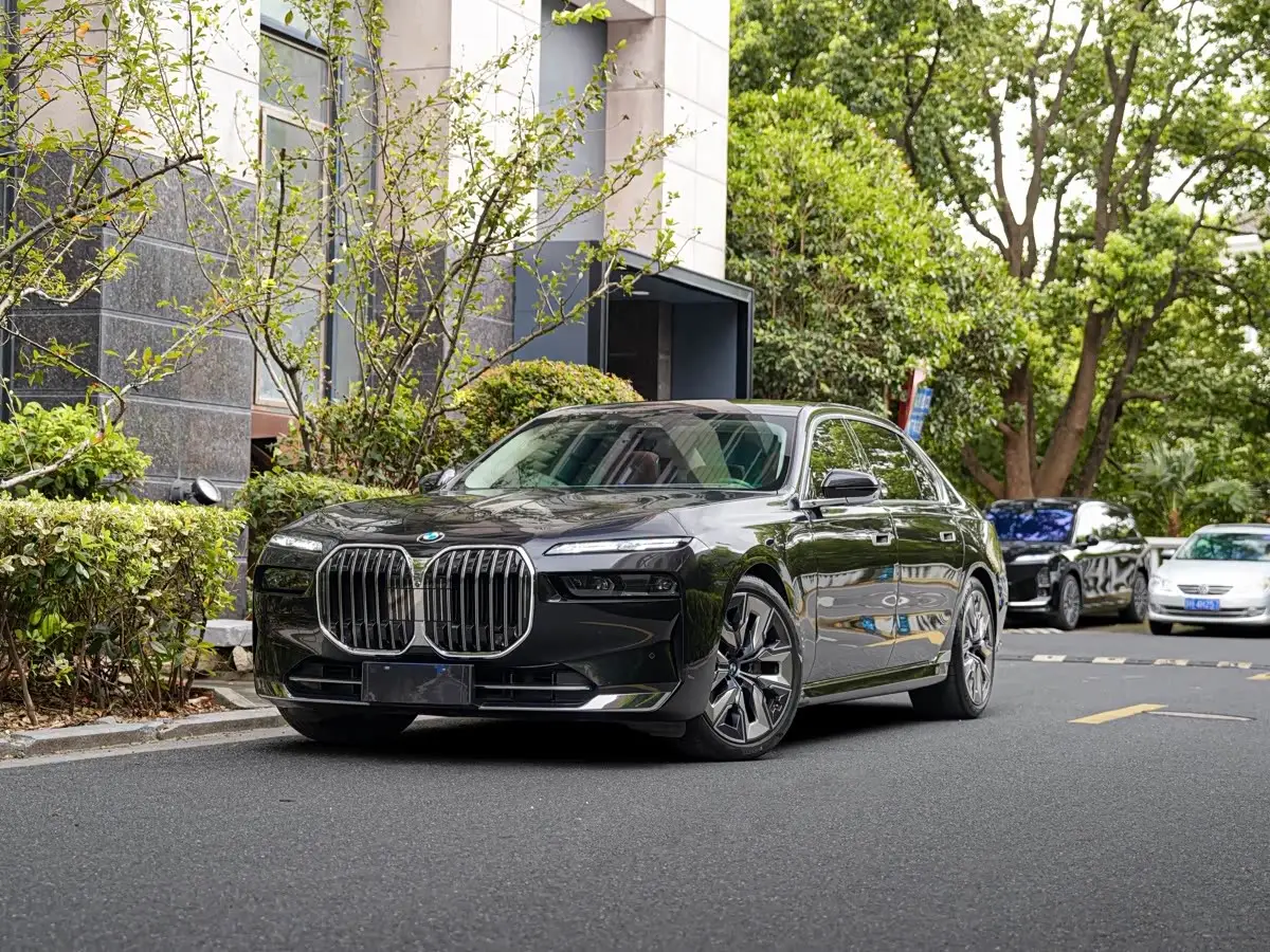 BMW 7 Series, 2023