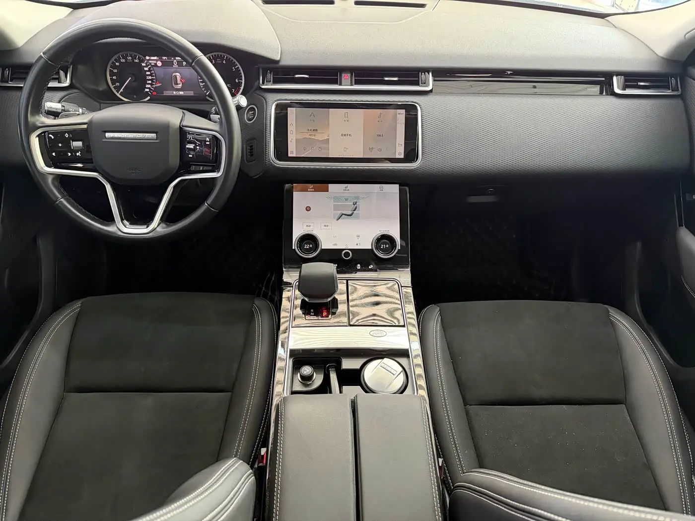 Land Rover Range Rover Velar 2022 — Photo 18/20