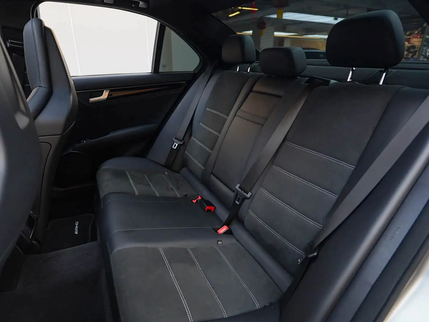 Mercedes-Benz C-Class AMG 2014 — ფოტო 15/16