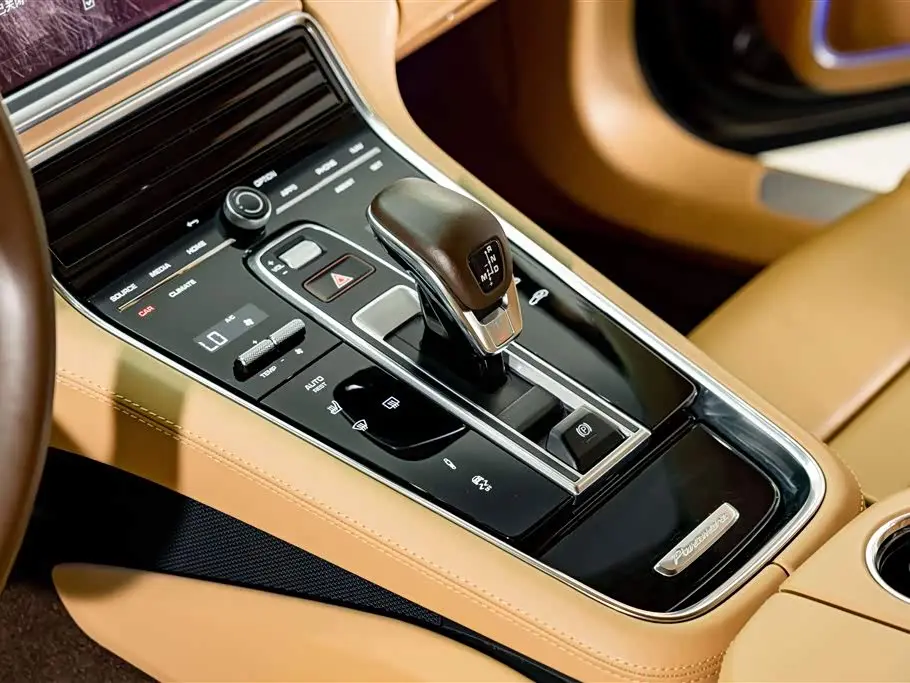 Porsche Panamera 2022 — Фото 12/20