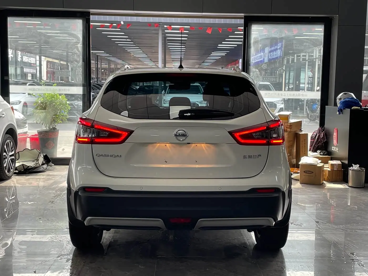 Nissan Qashqai 2023 — Şəkil 14/15