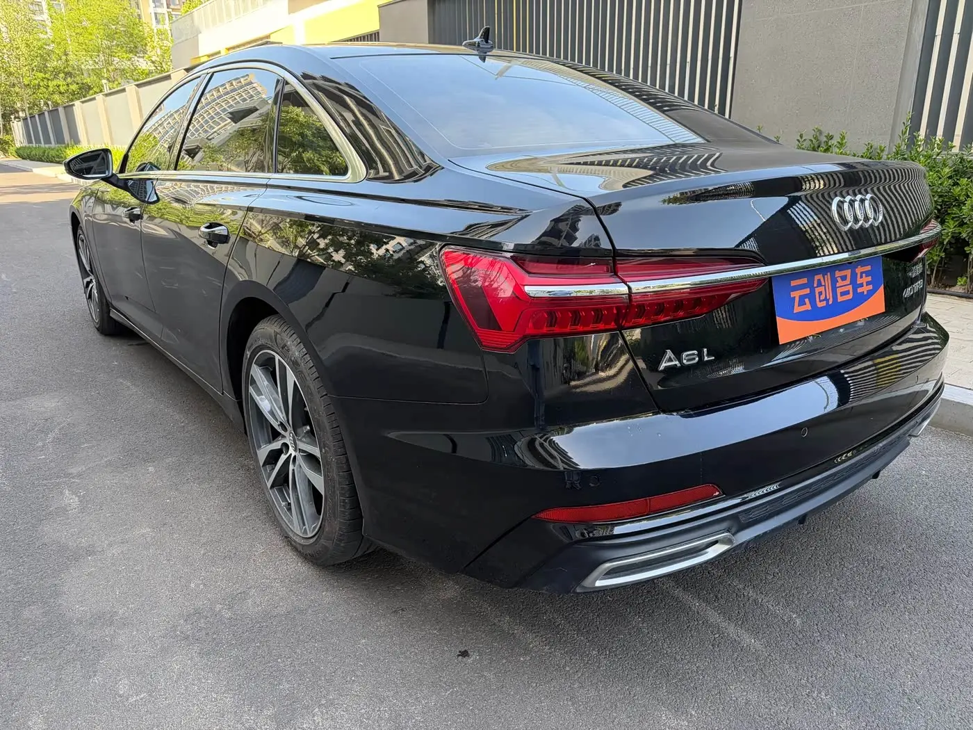 Audi A6L 2019 — Фото 3/20