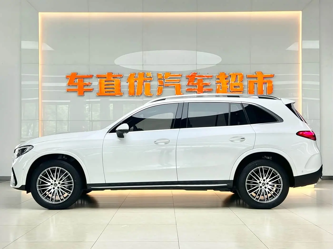 Mercedes-Benz GLC 2023 — Photo 4/20