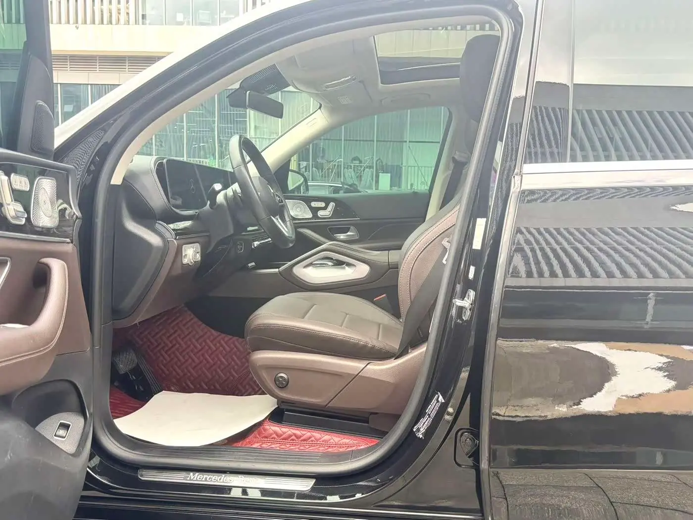 Mercedes-Benz GLE 2023 — Photo 4/11
