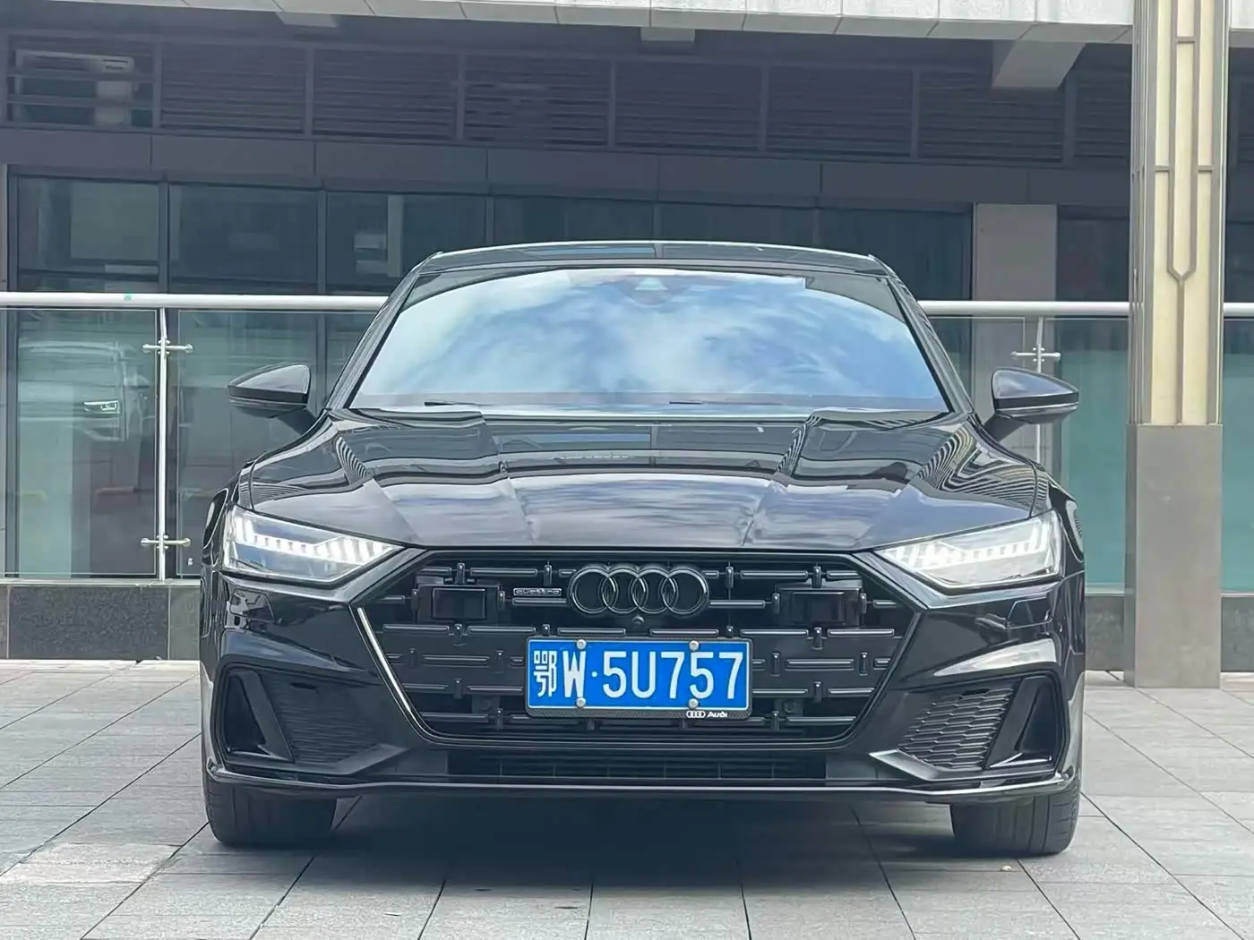 Audi A7L 2023 — Şəkil 2/15