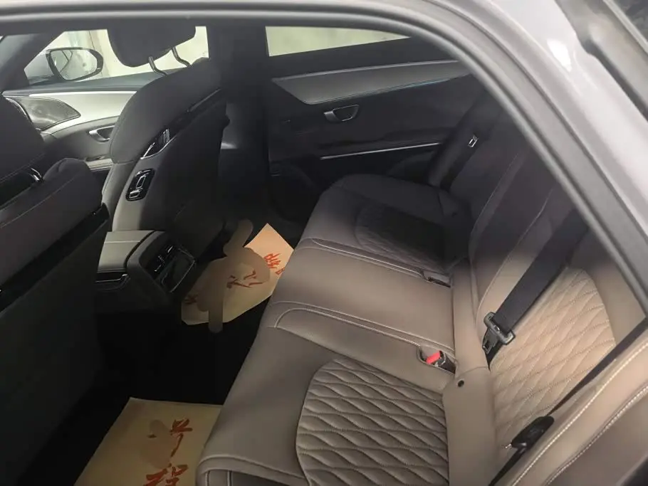 BYD Han 2025 — Photo 11/16
