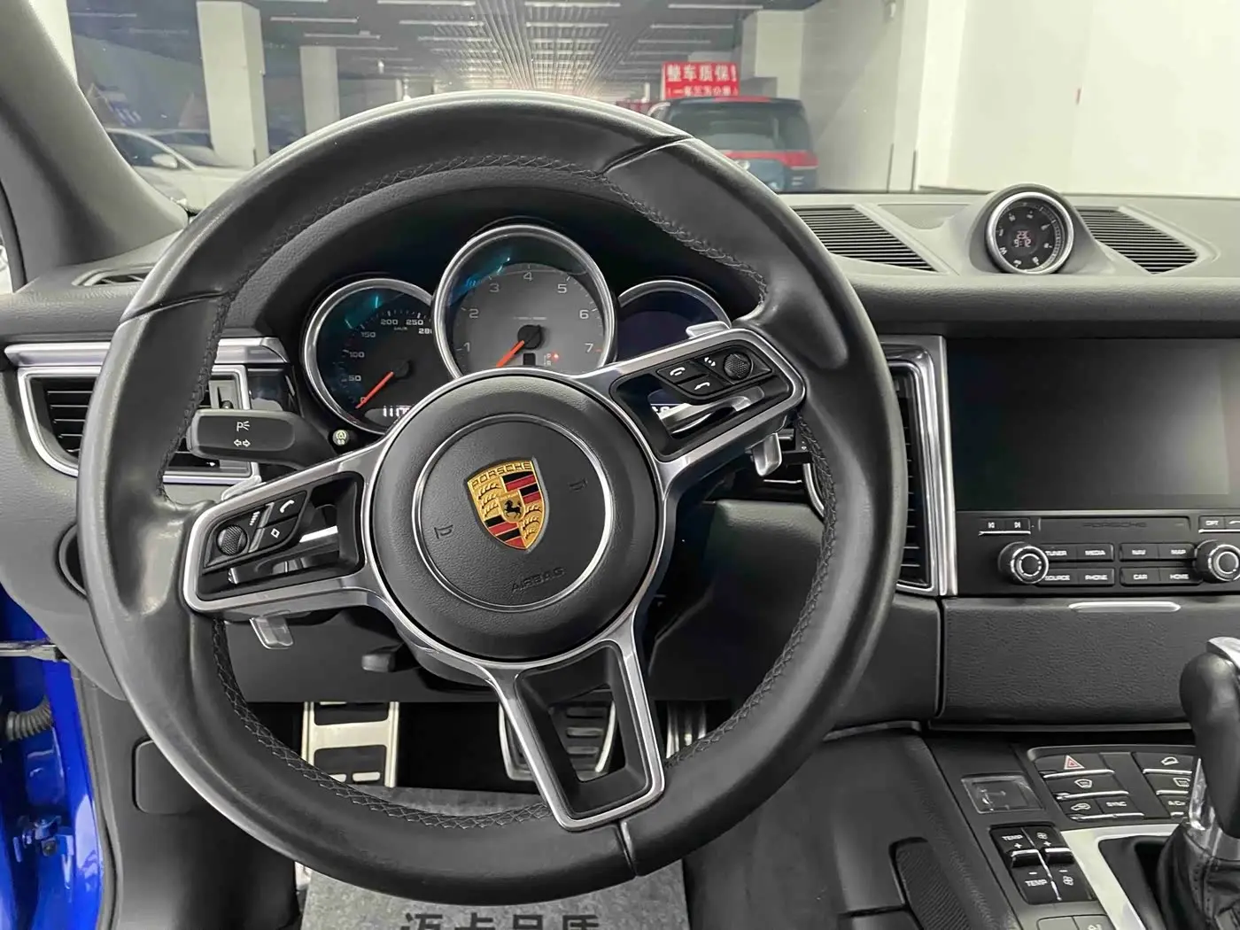 Porsche Macan 2017 — Photo 15/20