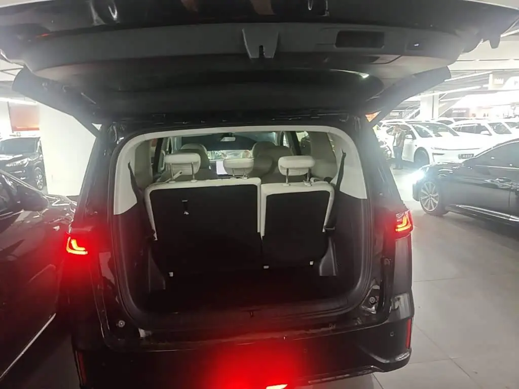 Voyah Auto Voyah Dreamer 2026 — Photo 19/20