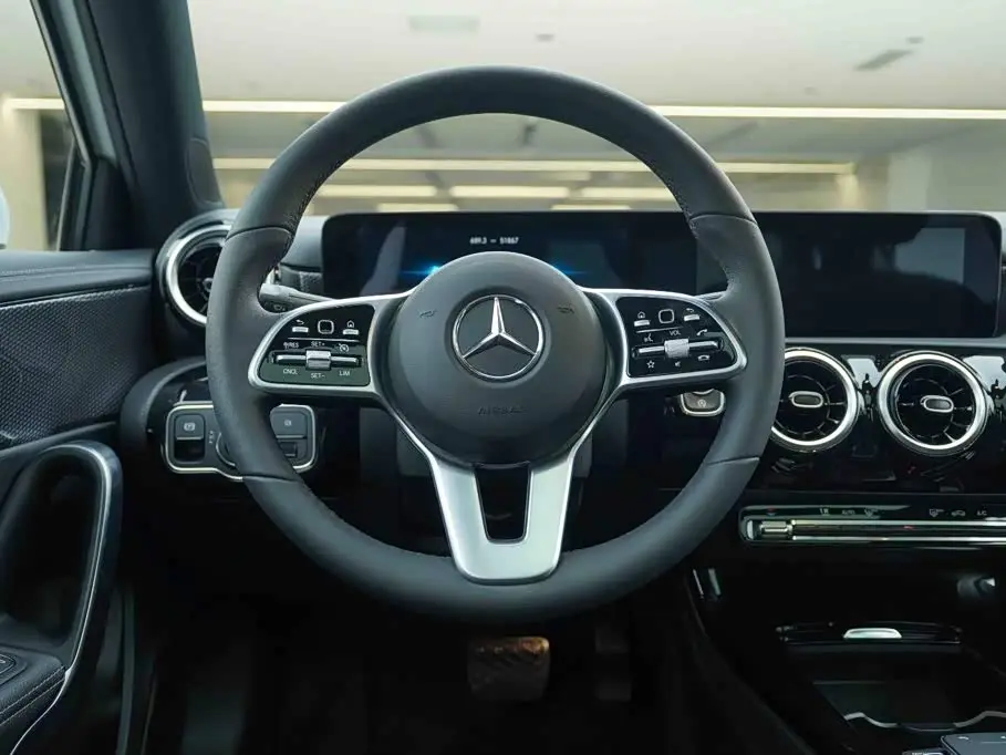 Mercedes-Benz A-Class 2020 — Фото 18/20