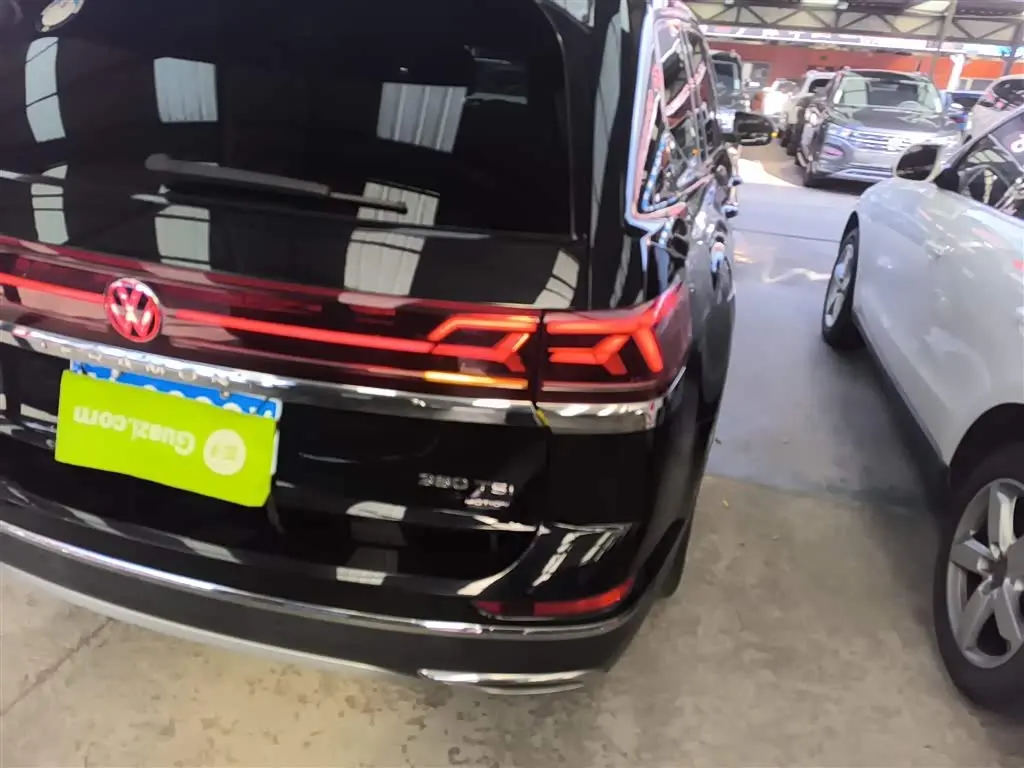 Volkswagen Teramont 2022 — Photo 8/20