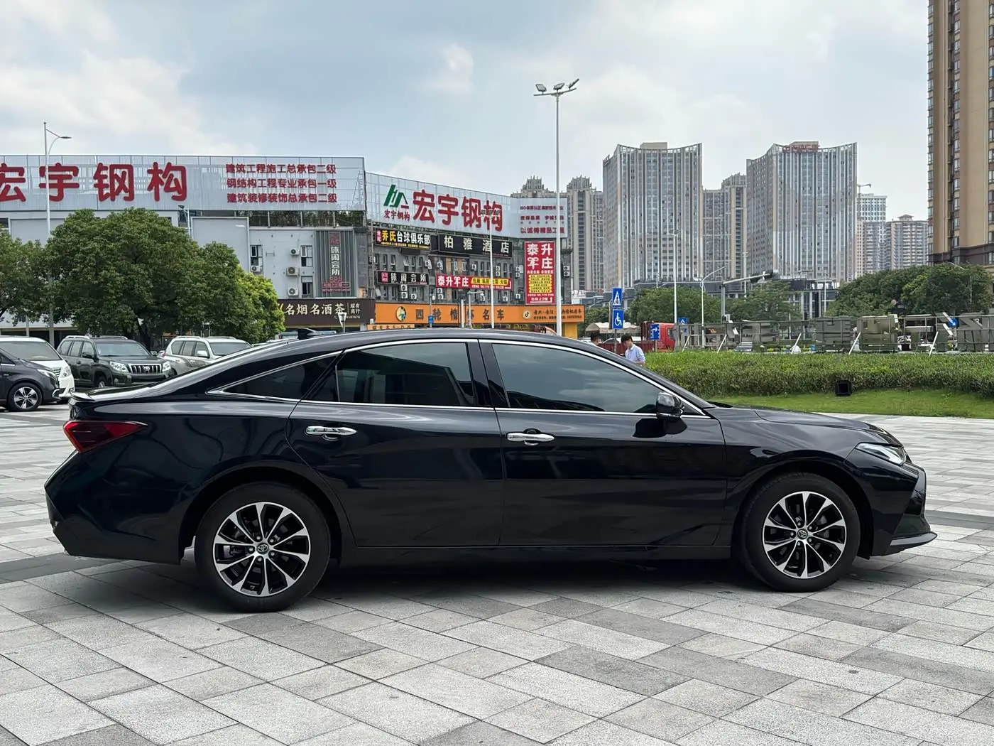 Toyota Avalon 2024 — Photo 5/20