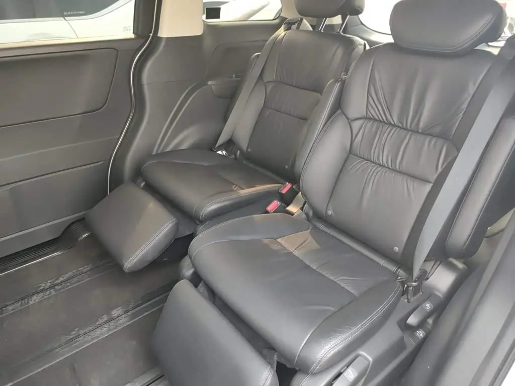 Honda Odyssey 2018 — Photo 17/20