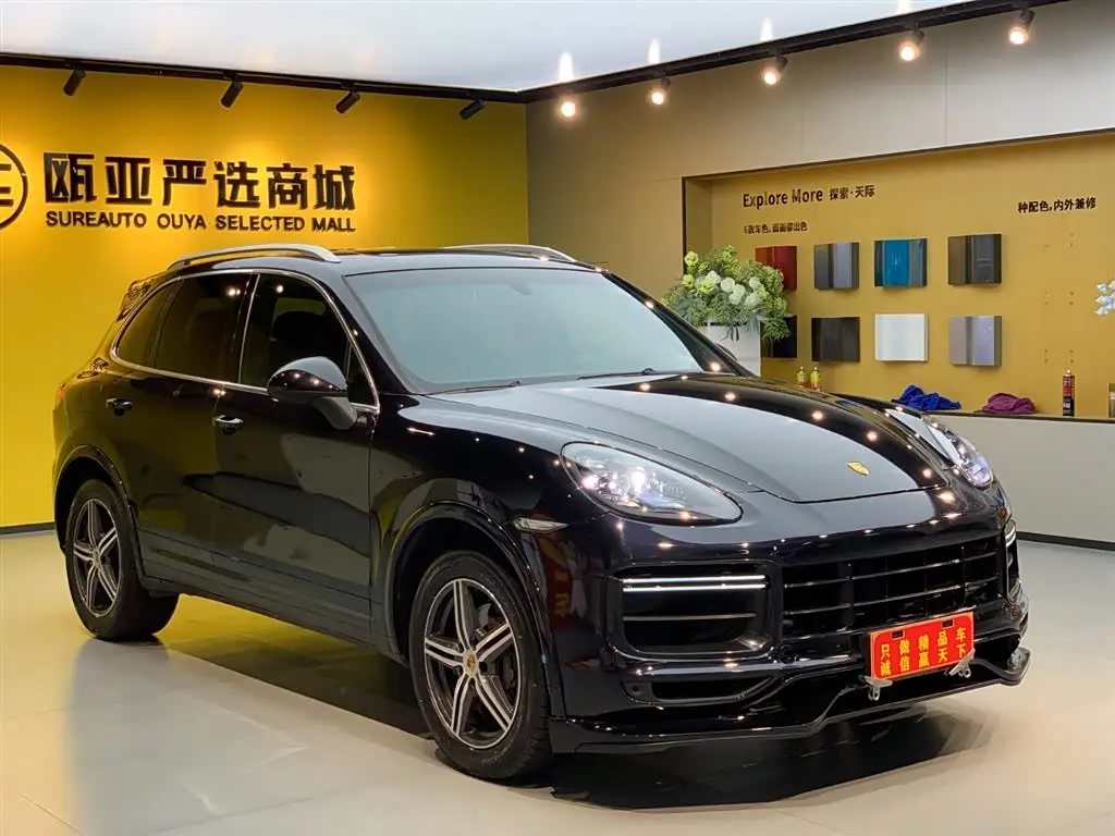 Porsche Cayenne 2012 — Photo 3/20