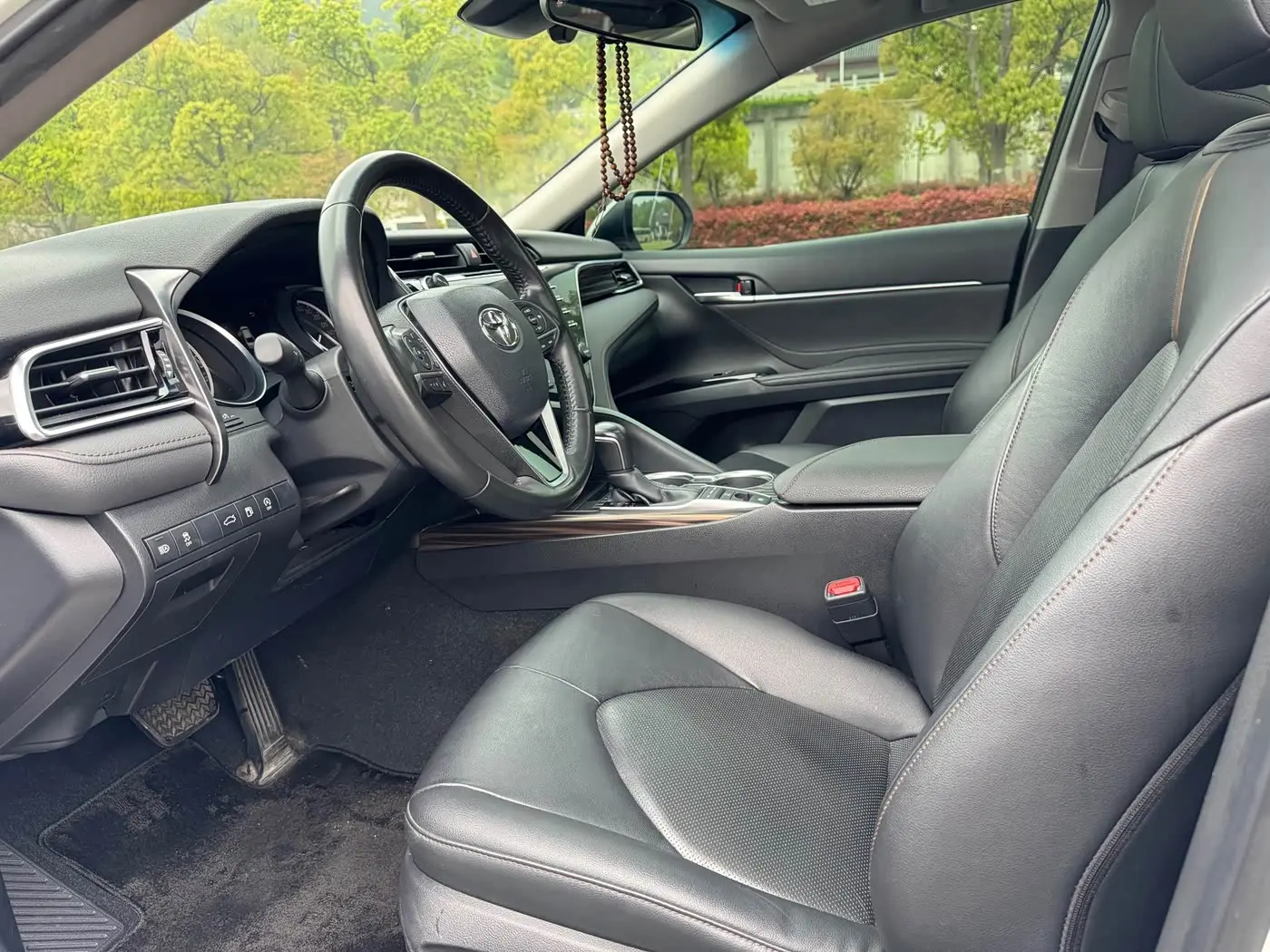 Toyota Camry 2019 — Photo 9/9
