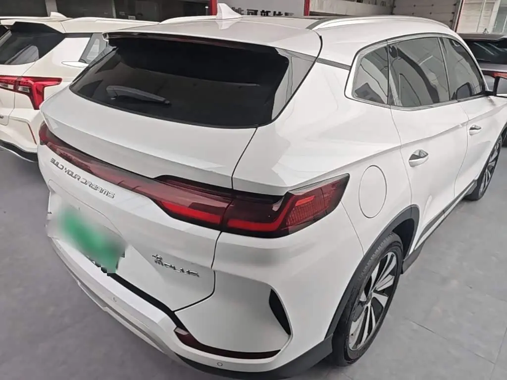 BYD Song PLUS PHEV 2024 — Photo 7/20