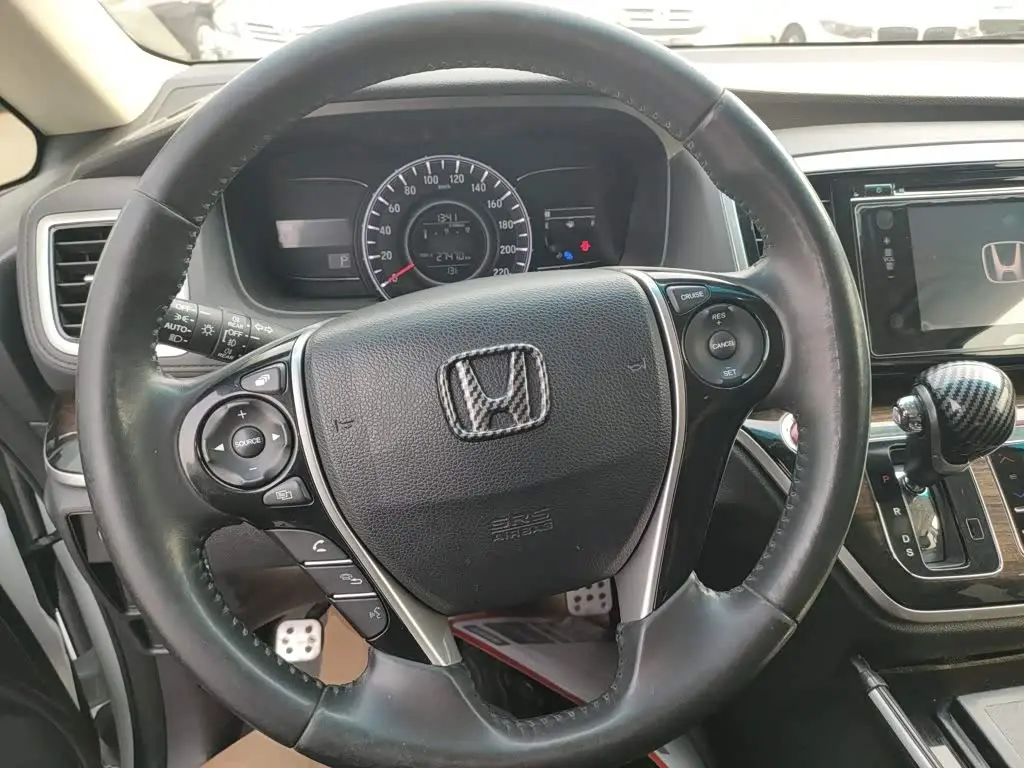 Honda Odyssey 2018 — Photo 11/20