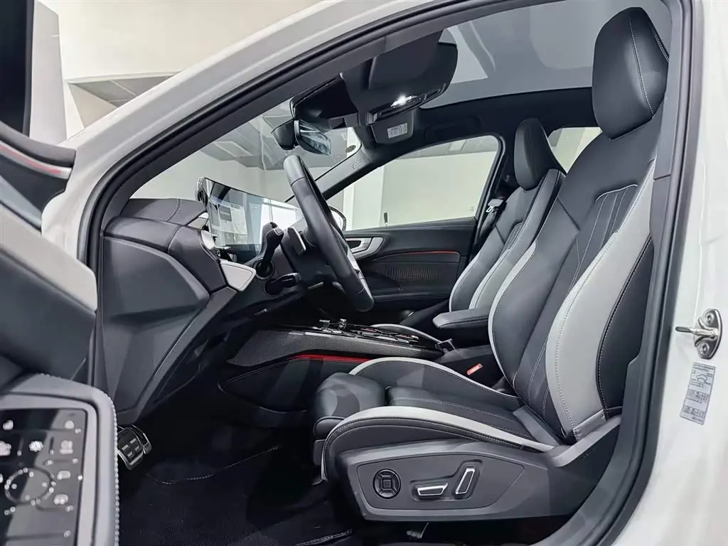 Audi A5L 2026 — Photo 17/20