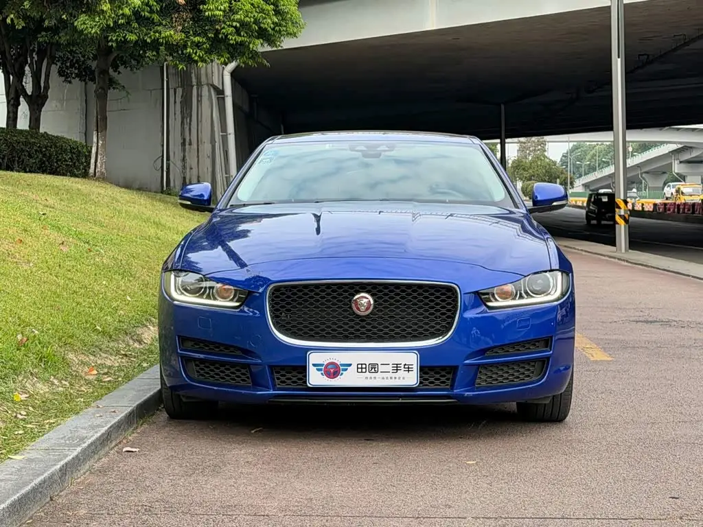 Jaguar XEL 2019 — Фото 2/14