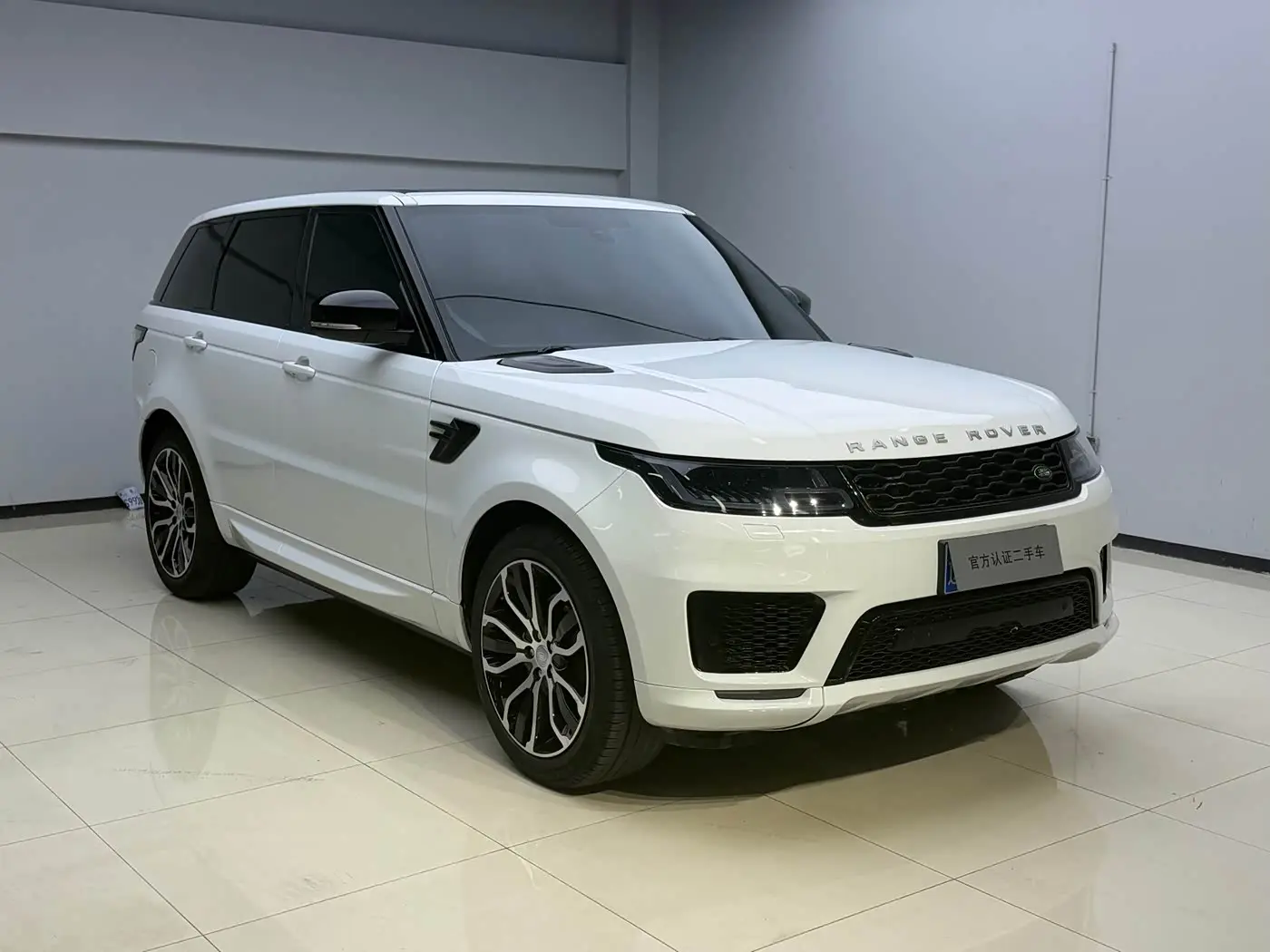 Land Rover Range Rover Sport 2016 — Фото 3/9