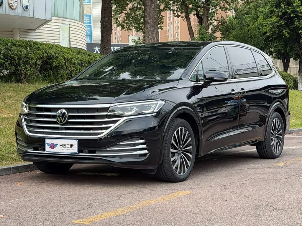 Volkswagen Viloran 2023 — Photo 1/14