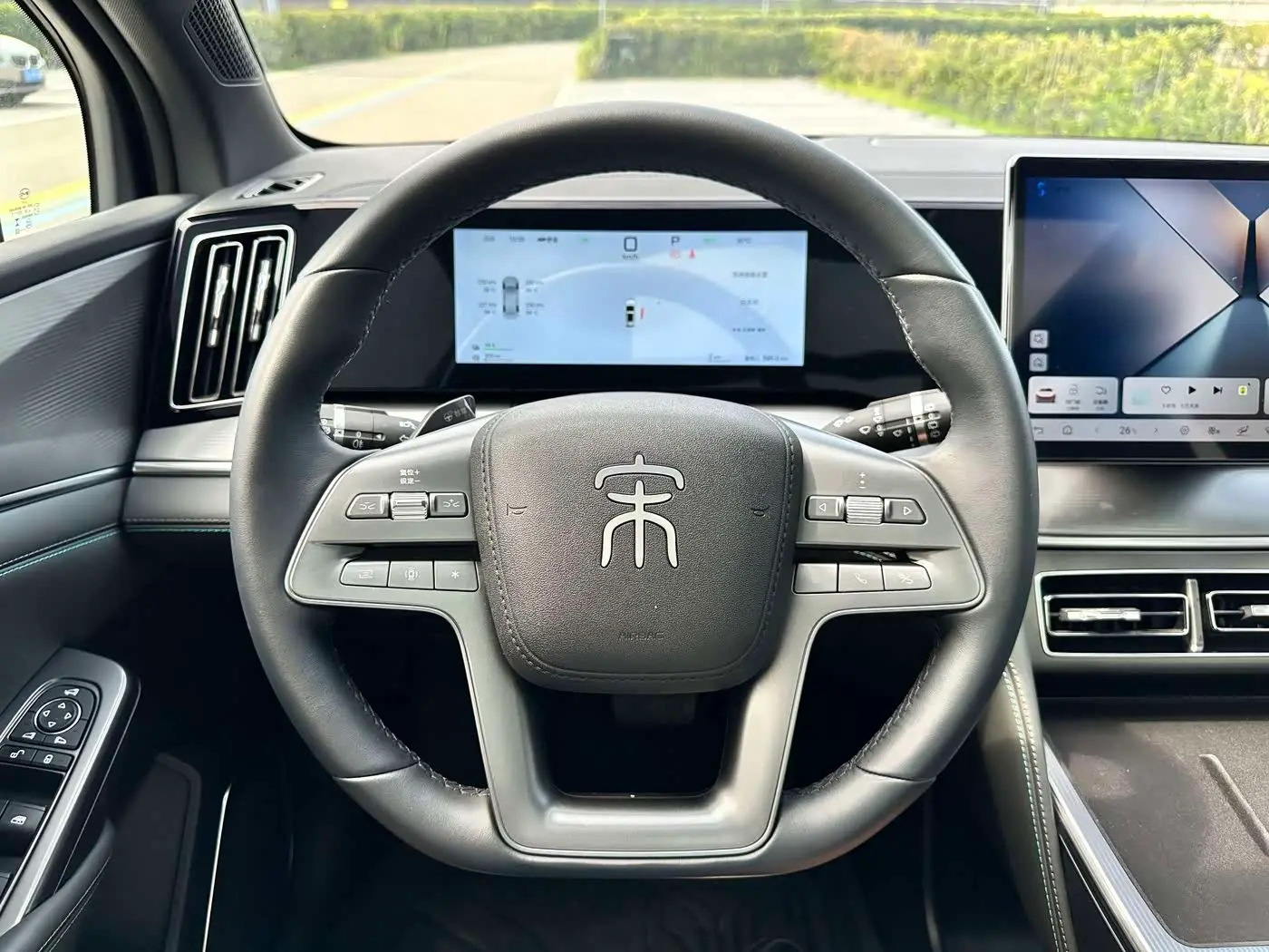 BYD Song L DM-i 2025 — Фото 20/20