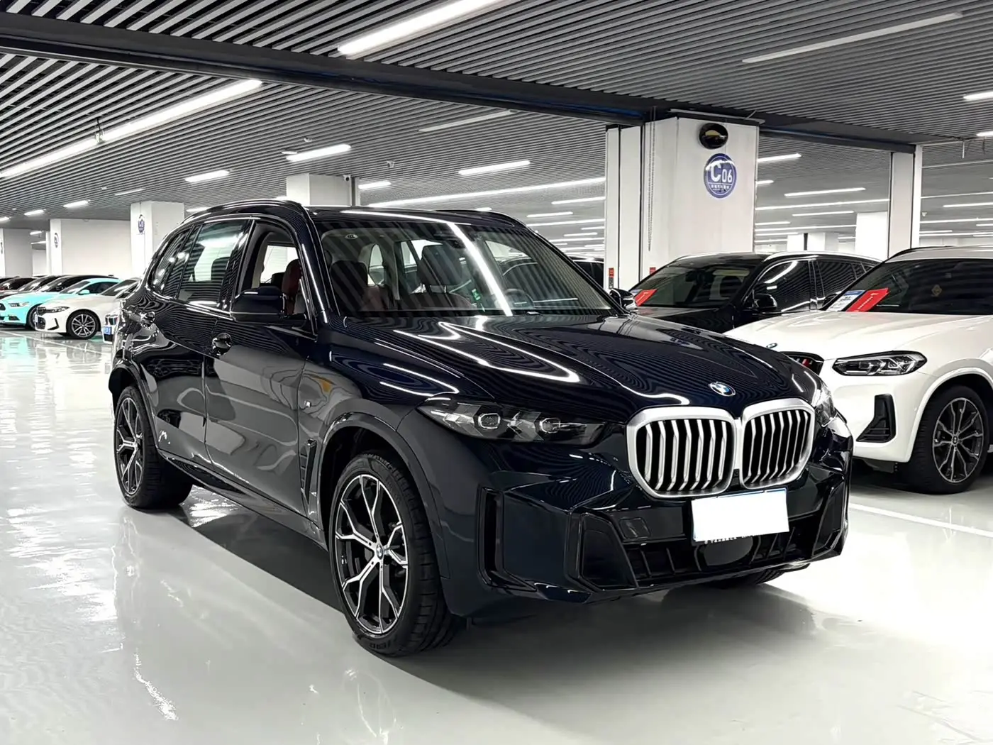 BMW X5 2025 — Фото 3/15