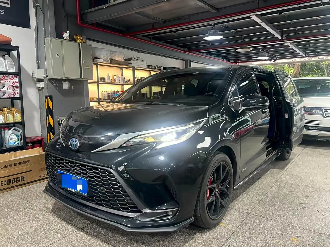 Toyota Granvia, 2023