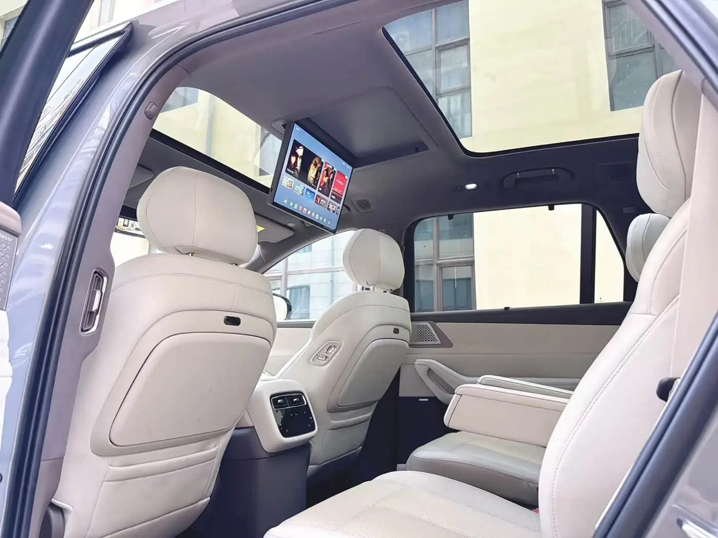 Denza N8L 2025 — Photo 7/20
